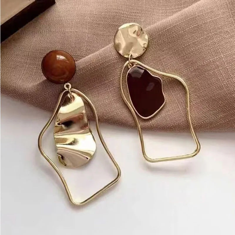 Vintage Geometry Irregular Eardrop Personality Asymmetry Dripping Oil Earrings for Women Fashion Daily Commuting Jewelry Gifts