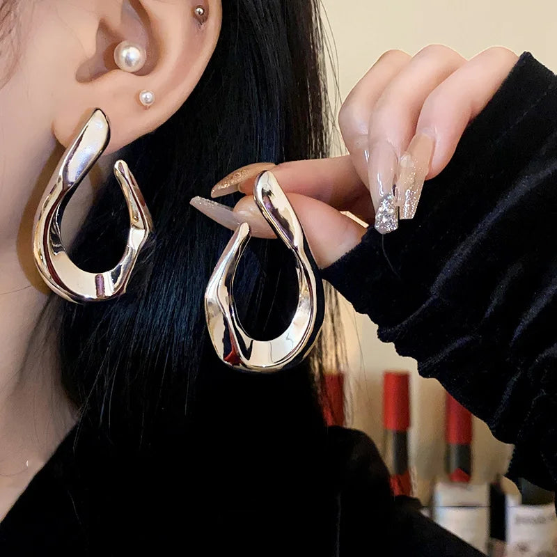 Vintage Geometry Irregular Eardrop Personality Asymmetry Dripping Oil Earrings for Women Fashion Daily Commuting Jewelry Gifts