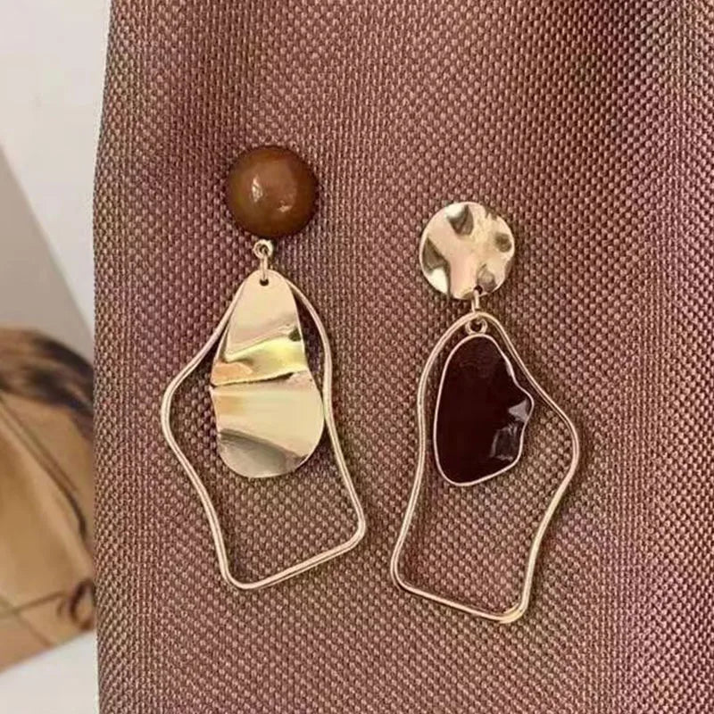 Vintage Geometry Irregular Eardrop Personality Asymmetry Dripping Oil Earrings for Women Fashion Daily Commuting Jewelry Gifts