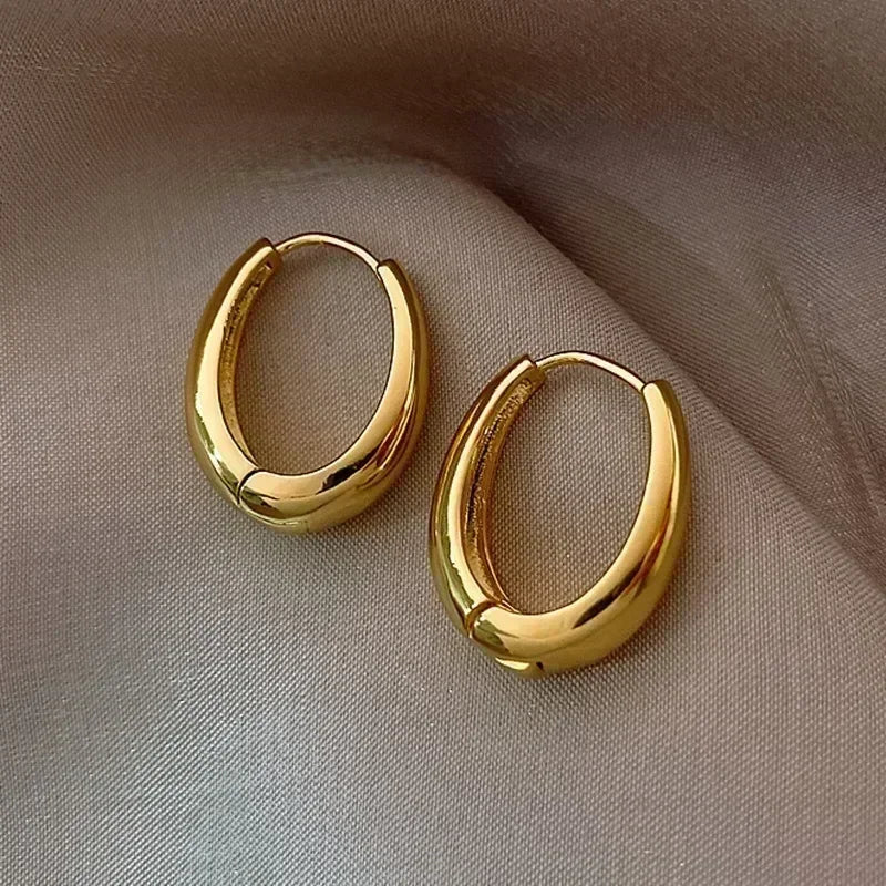 Trend Metal Geometry Gold Color Women's Hoop Earrings Fashion New Design Oval Minimalist Female Earrings Fashion Jewelry Gift