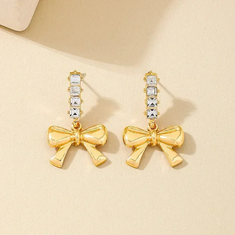 Vintage Geometry Irregular Eardrop Personality Asymmetry Dripping Oil Earrings for Women Fashion Daily Commuting Jewelry Gifts